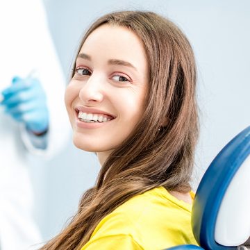 4 Indicators Suggesting You Need Emergency Dental Treatment