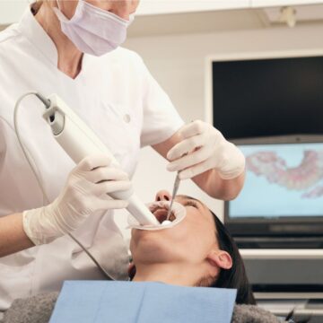 What Happens During An Oral Cancer Screening?
